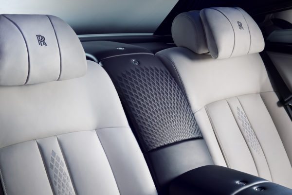 Rear cabin seating, Rolls-Royce Phantom